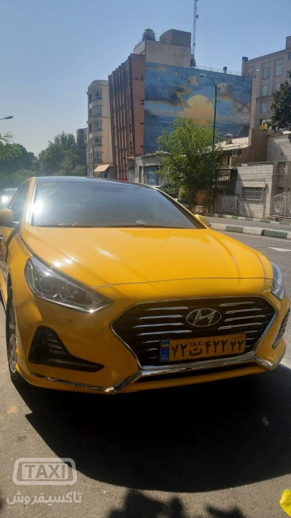 تنها تاکسی هیوندا سوناتا تشریفات ایران