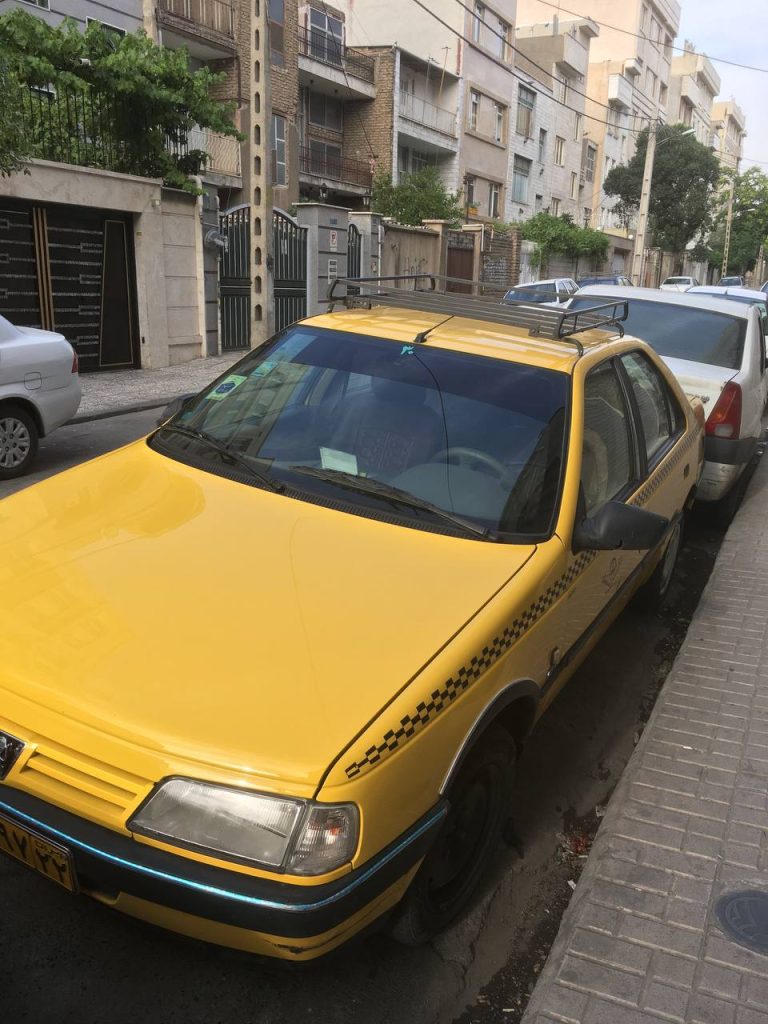 تاکسی پژو۴۰۵