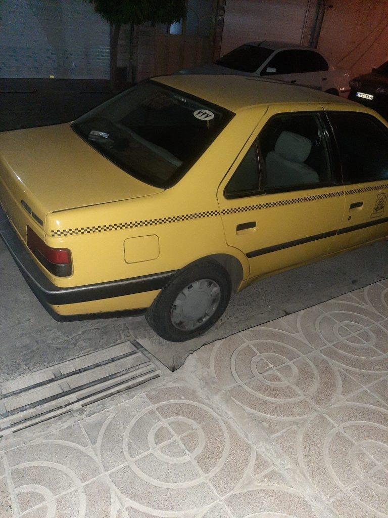 تاکسی پژو ۴۰۵ مدل ۹۰