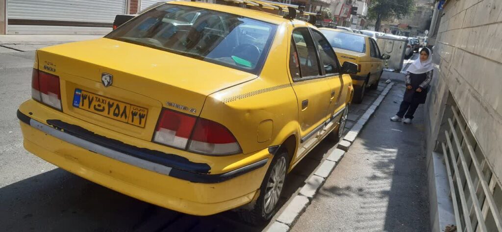 تاکسی سمند مدل 90